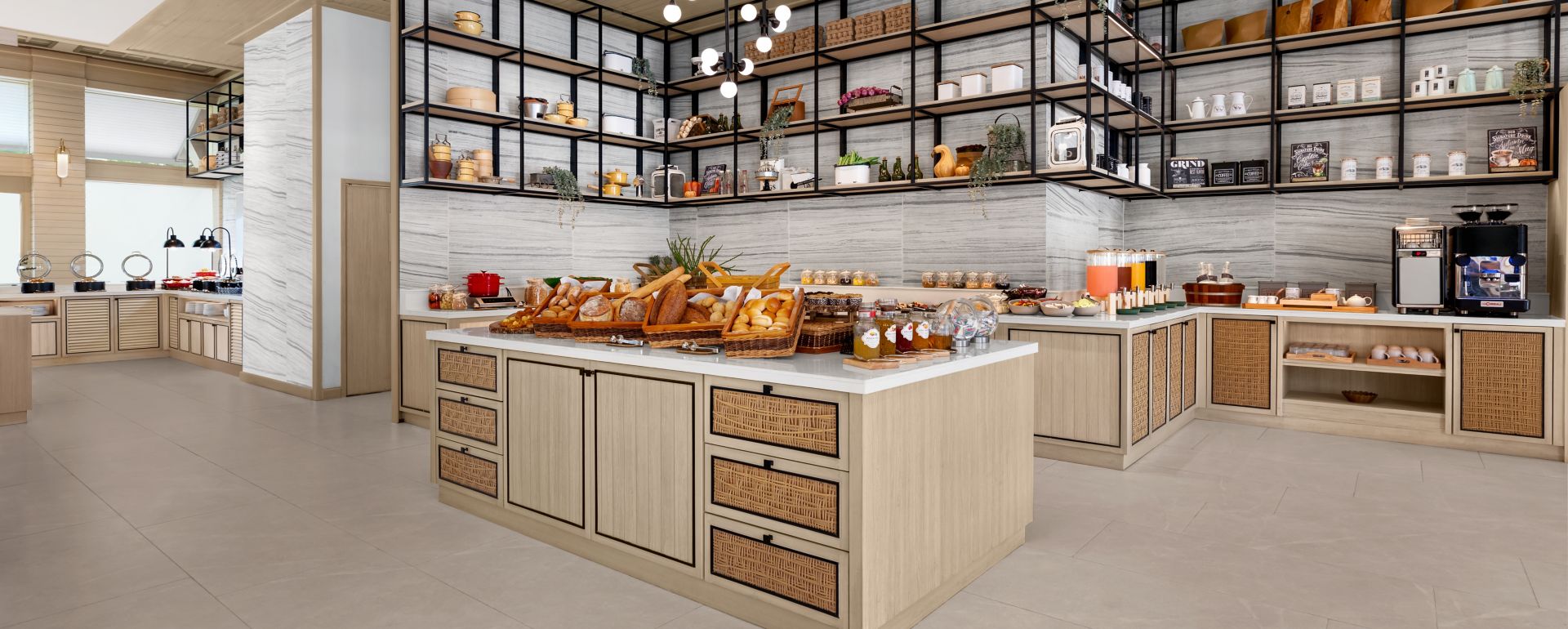 Courtyard Phuket - The Phuket Eatery